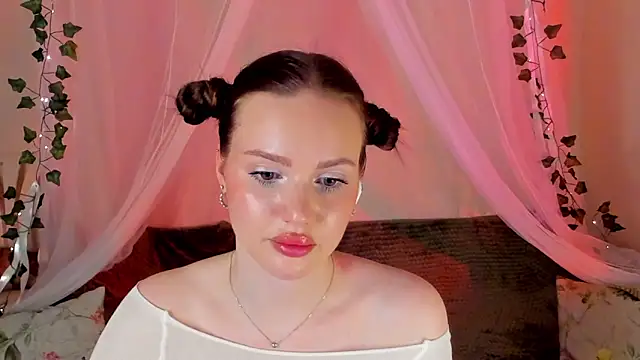 MishkaMe online show from 12/25/24, 07:24