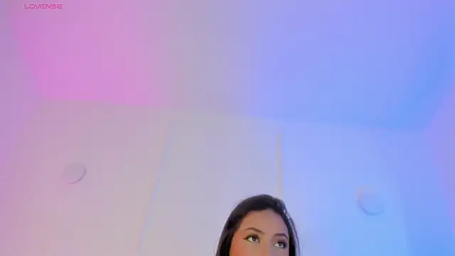 Snapshot of pamelaa_vega chatting on 11/10/25, 12:26 pamelaa vega online show from 11/10/25, 12:26