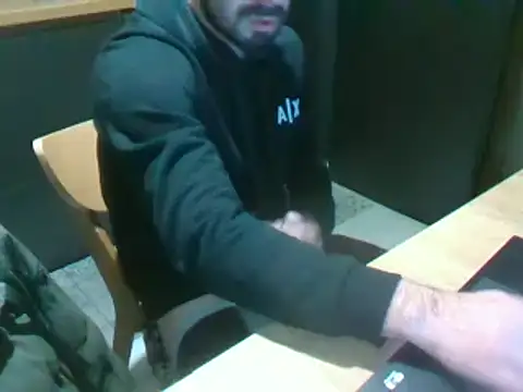 Snapshot of giorgakaci69 chatting on 01/25/25, 03:19 giorgakaci69 online show from 01/25/25, 03:19