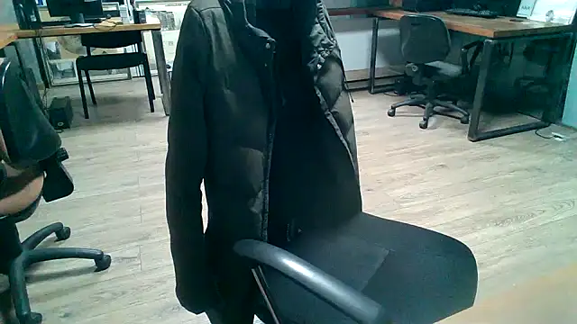 Snapshot of giorgakaci69 chatting on 03/21/25, 06:51 giorgakaci69 online show from 03/21/25, 06:51