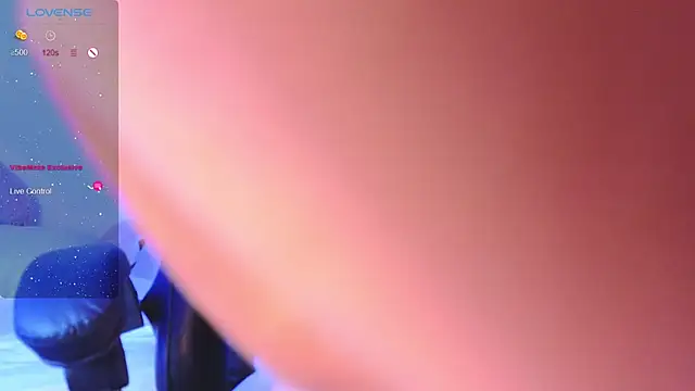 Snapshot of milly_03 chatting on 02/08/25, 02:15 milly 03 online show from 02/08/25, 02:15