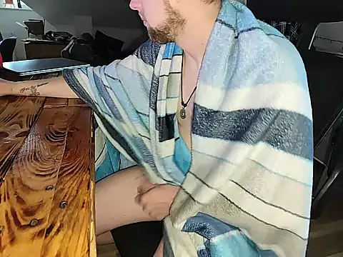 Snapshot of twinkish_90 chatting on 12/04/25, 07:50 twinkish 90 online show from 12/04/25, 07:50