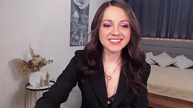 SusanMorado online show from 02/06/25, 07:35