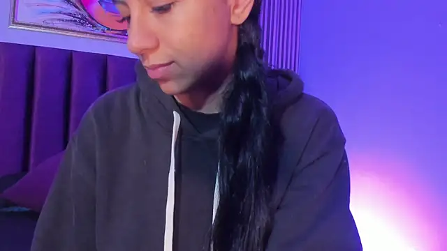 Snapshot of Tamaraakins chatting on 11/22/25, 12:48 Tamaraakins online show from 11/22/25, 12:48