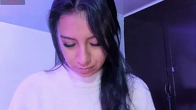 Snapshot of Tamaraakins chatting on 11/28/25, 01:03 Tamaraakins online show from 11/28/25, 01:03