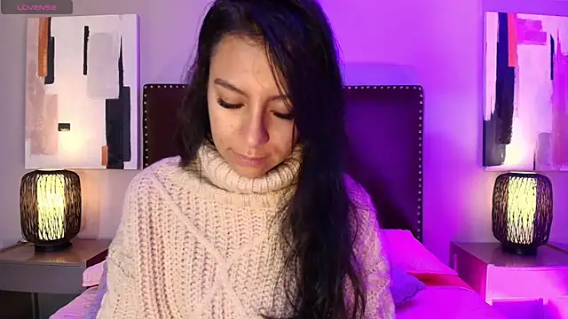 Snapshot of Tamaraakins chatting on 11/29/25, 12:41 Tamaraakins online show from 11/29/25, 12:41