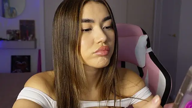 Shineel online show from 11/24/25, 08:14