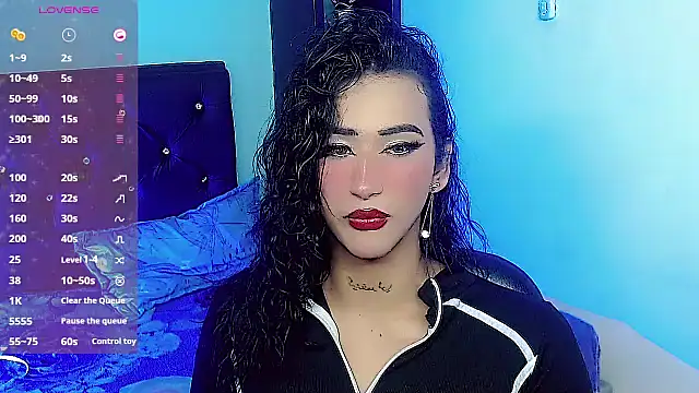 Snapshot of kinverly_sexyx chatting on 05/28/26, 04:21 kinverly sexyx online show from 05/28/26, 04:21