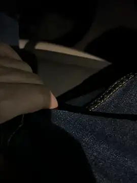 Snapshot of nikikkio chatting on 12/27/24, 09:11 nikikkio online show from 12/27/24, 09:11