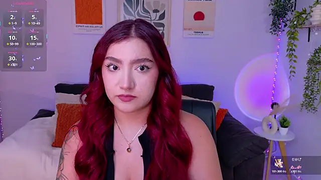 ViolettCastel online show from 06/15/26, 08:22