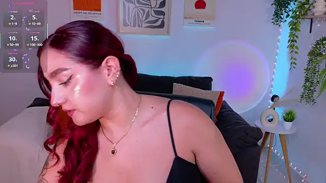 ViolettCastel online show from 06/26/26, 12:26