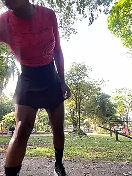 sweetsarabig22cm online show from 09/23/25, 12:52