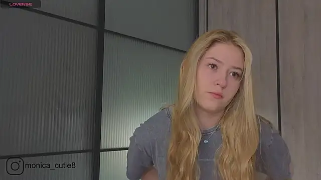 Monikacutie online show from 03/12/25, 04:19