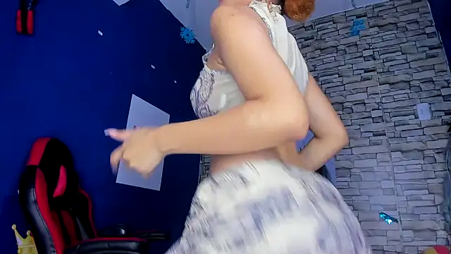 Snapshot of sofiacastillo01 chatting on 01/30/25, 11:24 sofiacastillo01 online show from 01/30/25, 11:24