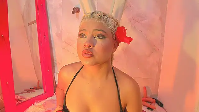 sofiacastillo01 online show from 06/26/26, 01:37