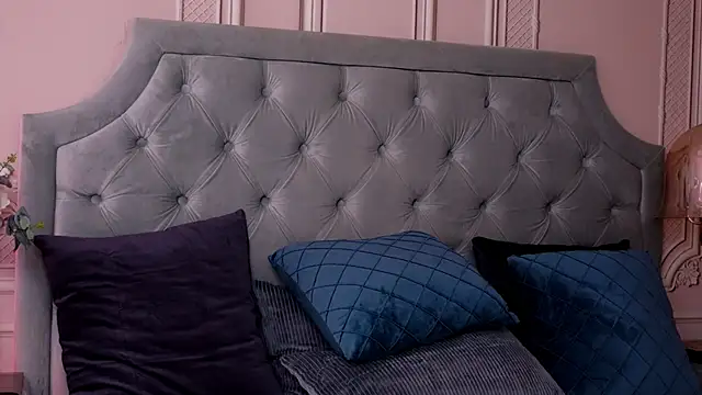 LucyAddison online show from 02/08/25, 10:39