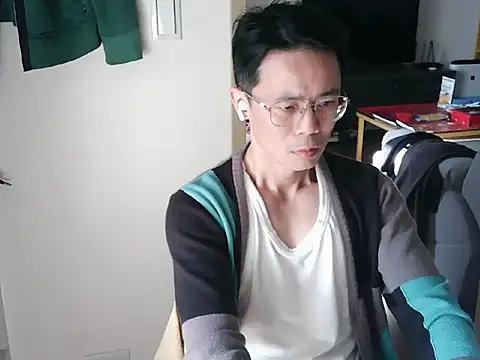 Snapshot of ker1ker chatting on 02/10/25, 01:03 ker1ker online show from 02/10/25, 01:03