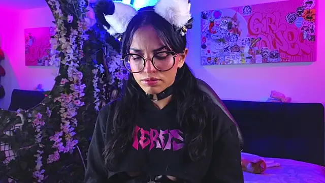 Snapshot of Dann_dan chatting on 02/11/26, 05:01 Dann dan online show from 02/11/26, 05:01