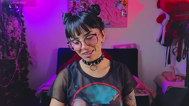 Snapshot of Dann_dan chatting on 03/05/26, 04:30 Dann dan online show from 03/05/26, 04:30