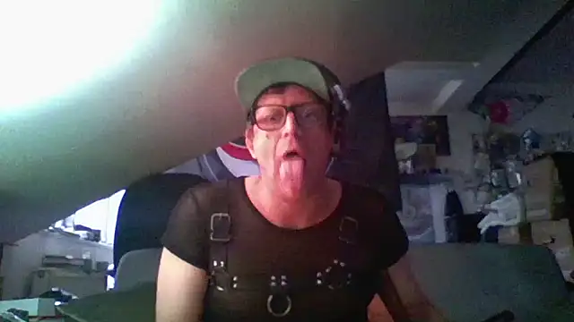 Bigthroaterboy online show from 12/06/24, 10:27