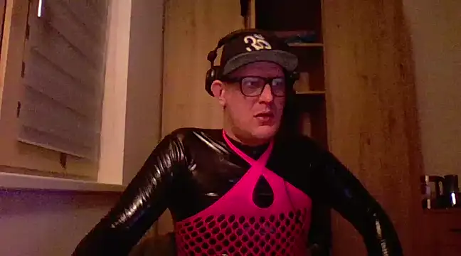 Bigthroaterboy online show from 02/21/25, 07:43