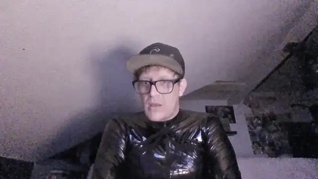 Bigthroaterboy online show from 11/11/25, 09:26