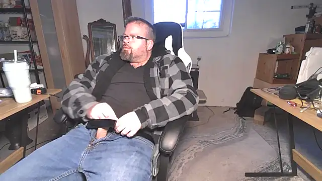 Snapshot of MagnusCockus chatting on 03/02/25, 10:38 MagnusCockus online show from 03/02/25, 10:38