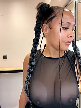 HaileyDiana online show from 11/26/25, 01:45