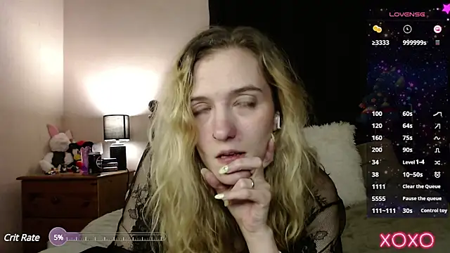 Snapshot of EllieeRose chatting on 02/02/25, 04:37 EllieeRose online show from 02/02/25, 04:37
