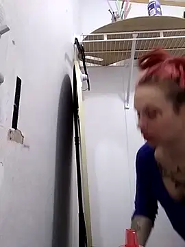 Snapshot of vvictoria_xxx chatting on 12/01/25, 04:39 vvictoria xxx online show from 12/01/25, 04:39