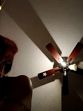 Snapshot of vvictoria_xxx chatting on 03/06/26, 08:55 vvictoria xxx online show from 03/06/26, 08:55