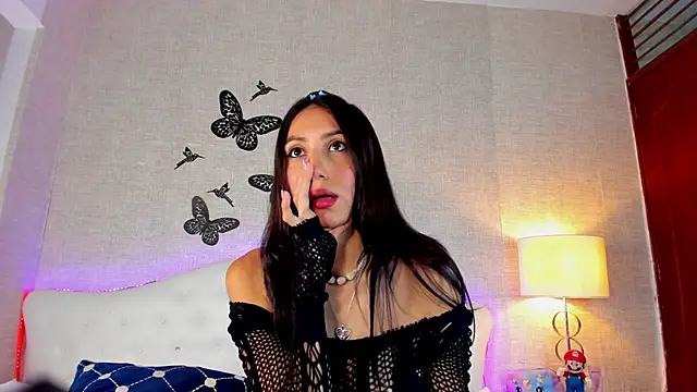 Snapshot of LyaEvanss chatting on 02/20/25, 02:29 LyaEvanss online show from 02/20/25, 02:29