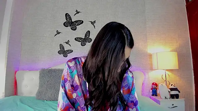 Snapshot of LyaEvanss chatting on 03/19/25, 02:37 LyaEvanss online show from 03/19/25, 02:37