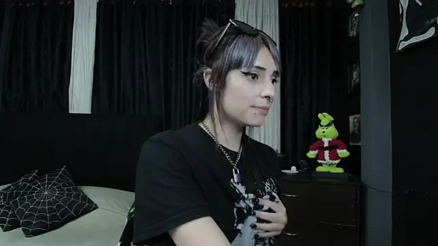 Goddess Mortem online show from 12/18/24, 02:53