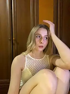 Snapshot of Ameli_Li chatting on 12/02/24, 11:40 Ameli Li online show from 12/02/24, 11:40