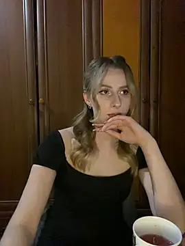 Snapshot of Ameli_Li chatting on 01/22/25, 12:16 Ameli Li online show from 01/22/25, 12:16