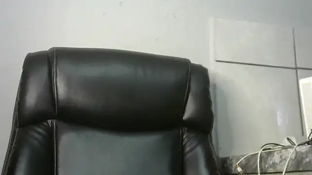 NippleMilkXx online show from 05/01/26, 12:21