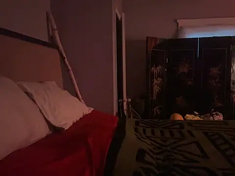 Snapshot of trash4cash chatting on 02/03/26, 12:43 trash4cash online show from 02/03/26, 12:43