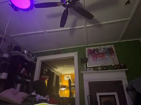 Snapshot of trash4cash chatting on 03/07/26, 08:33 trash4cash online show from 03/07/26, 08:33