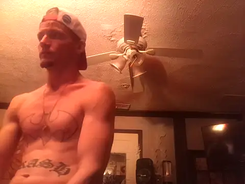 Snapshot of trash4cash chatting on 03/14/26, 04:56 trash4cash online show from 03/14/26, 04:56