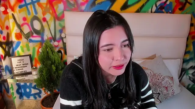 Liana Bernocchi online show from 11/14/25, 09:02