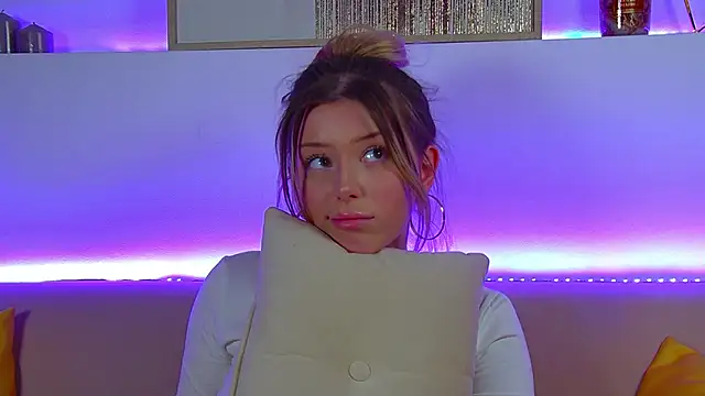 LiliaBianka online show from 02/28/25, 03:59