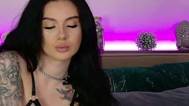 CarolinePrescott online show from 02/08/26, 05:33