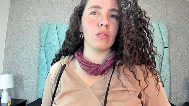 Snapshot of Valeria__soler chatting on 09/09/25, 12:48 Valeria soler online show from 09/09/25, 12:48