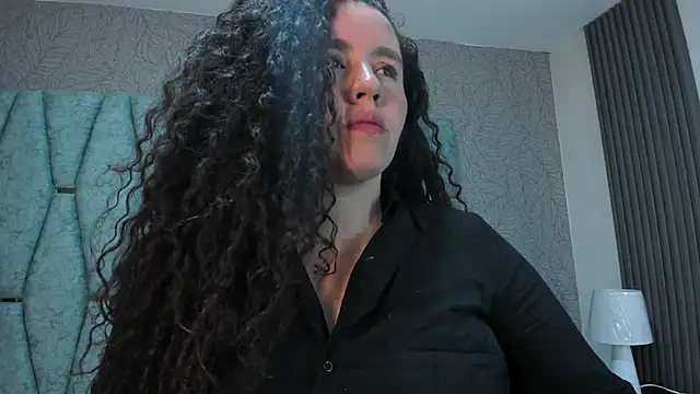 Snapshot of Valeria__soler chatting on 09/14/25, 03:16 Valeria soler online show from 09/14/25, 03:16