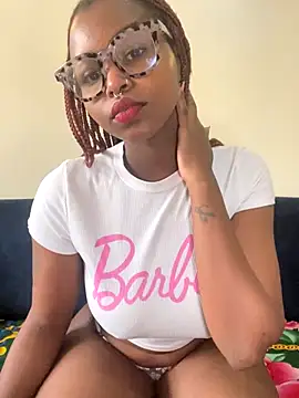 Snapshot of Wzz__ chatting on 09/11/25, 06:13 Wzz online show from 09/11/25, 06:13