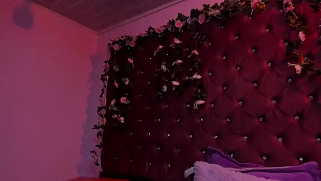 Snapshot of MaddyHudson chatting on 09/11/25, 07:58 MaddyHudson online show from 09/11/25, 07:58