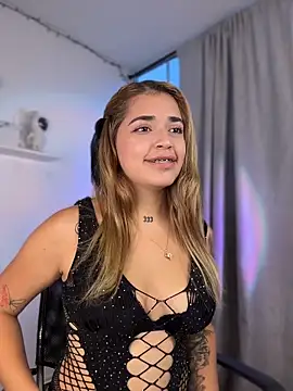 Snapshot of JoselinFlower_ chatting on 02/22/26, 11:03 JoselinFlower online show from 02/22/26, 11:03