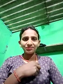 Snapshot of Baby__Shreya chatting on 11/15/25, 10:59 Baby Shreya online show from 11/15/25, 10:59