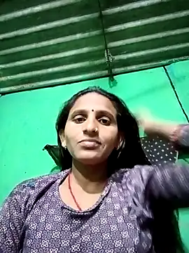 Snapshot of Baby__Shreya chatting on 12/15/25, 03:05 Baby Shreya online show from 12/15/25, 03:05